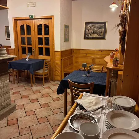 Omnia Pensjonat 3*